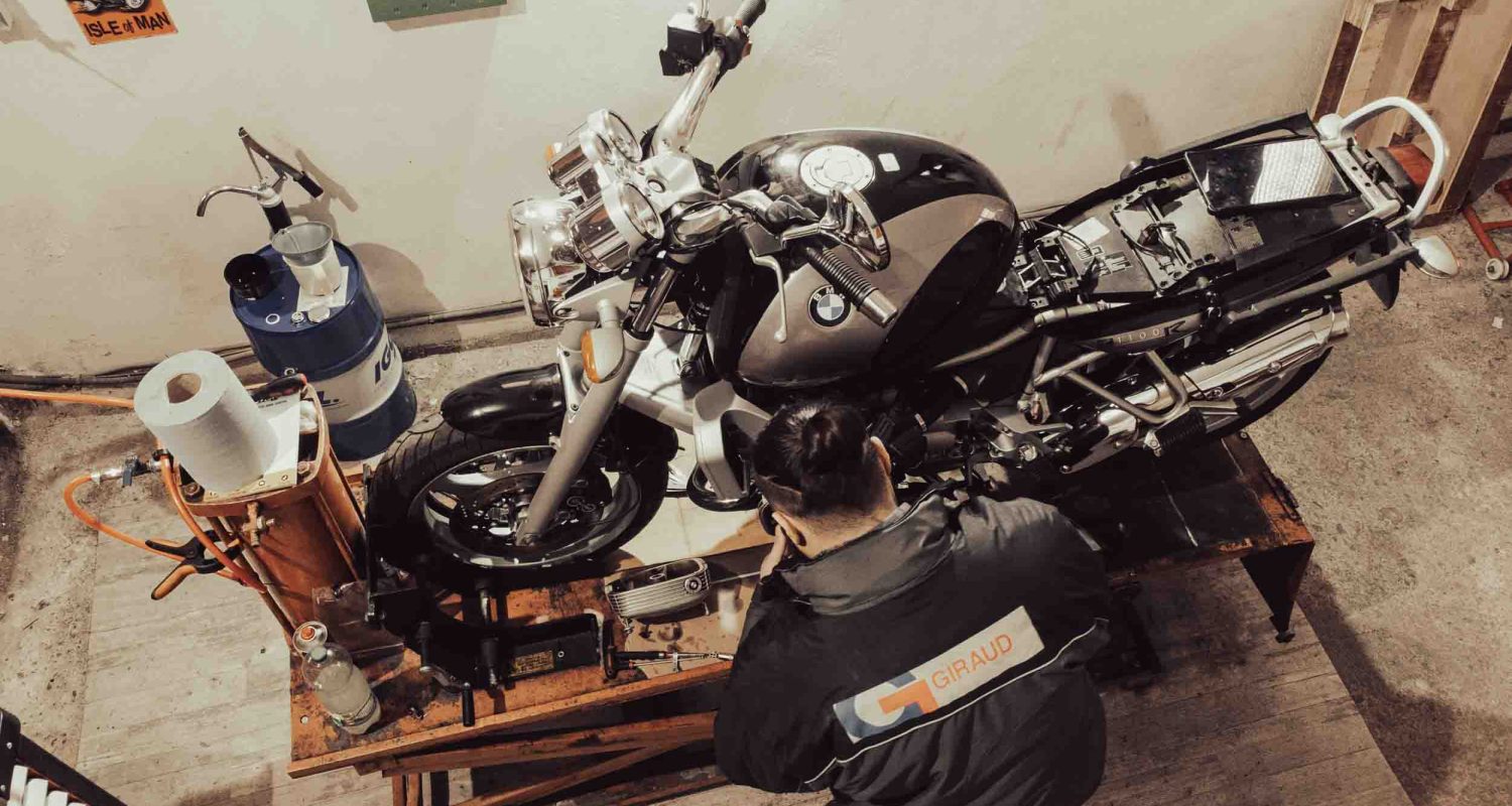 Garage-moto-bmw-mecanique-revision